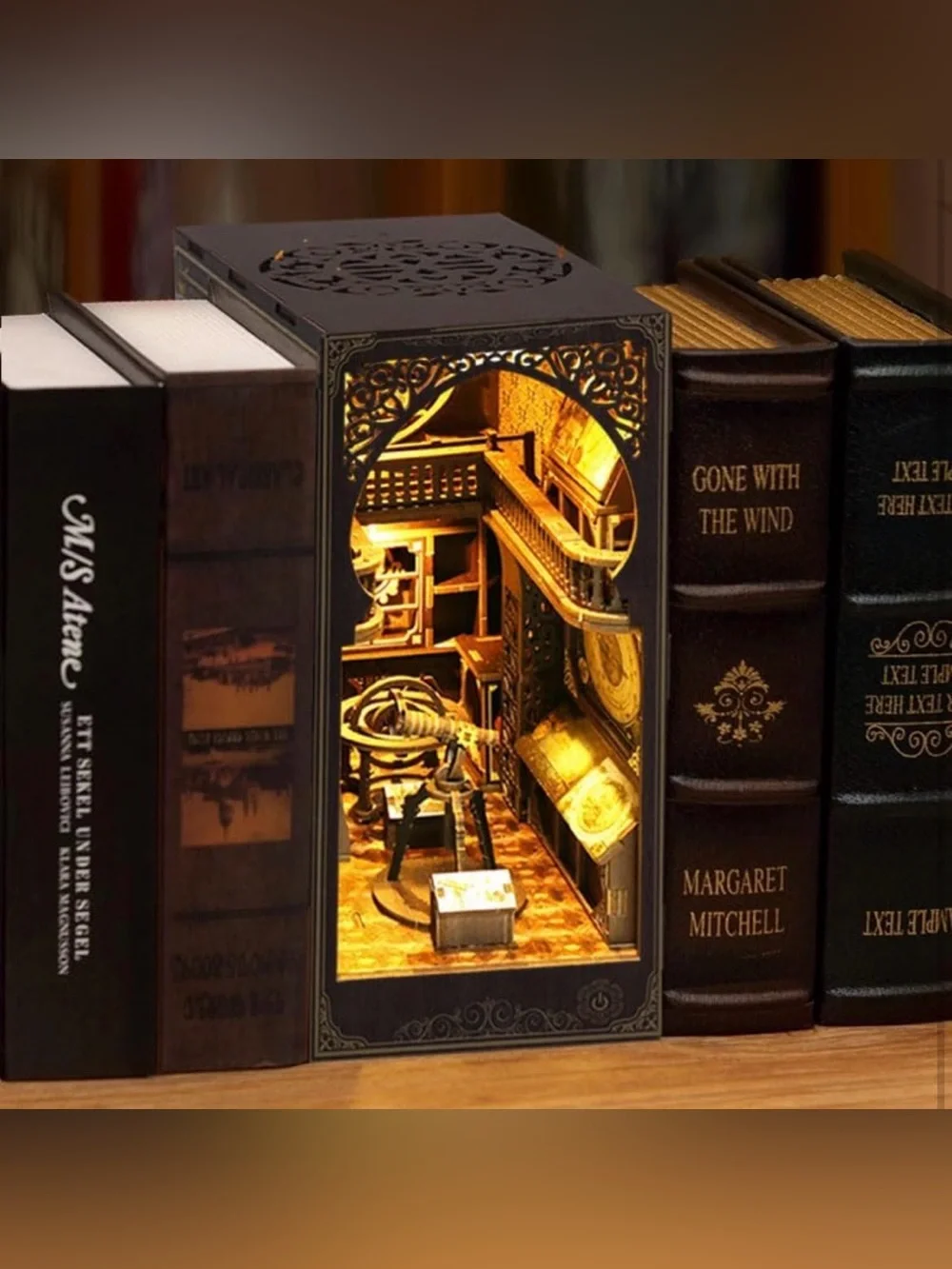 3D Wooden Book Nook Kit Museum of Astronomy with Lights